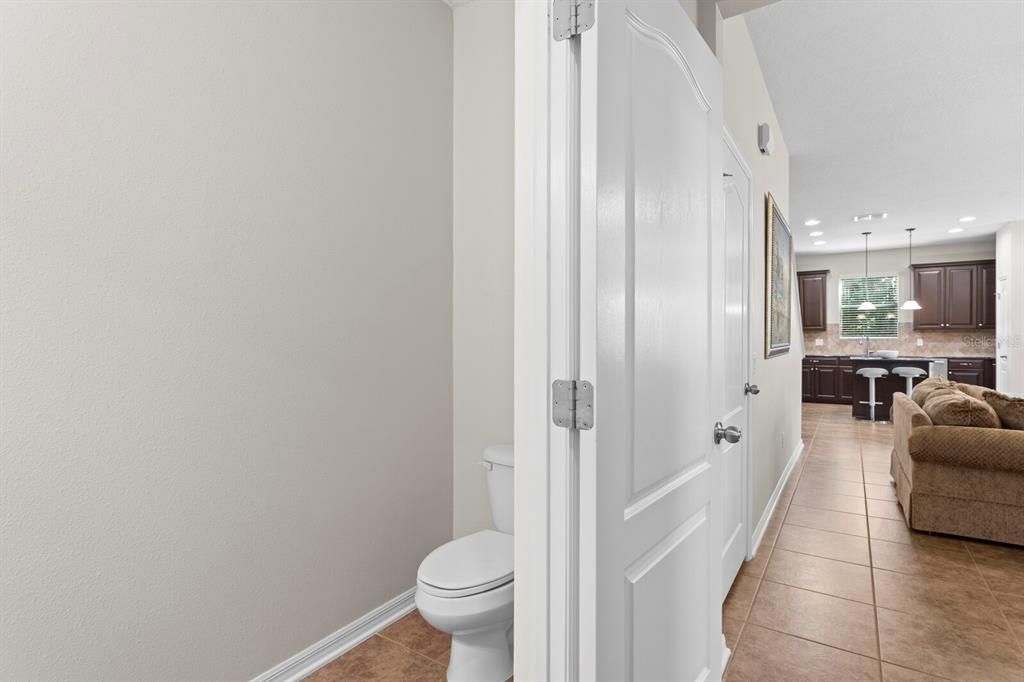 待售: $495,000 (3 贝兹, 2 浴室, 2230 平方英尺)