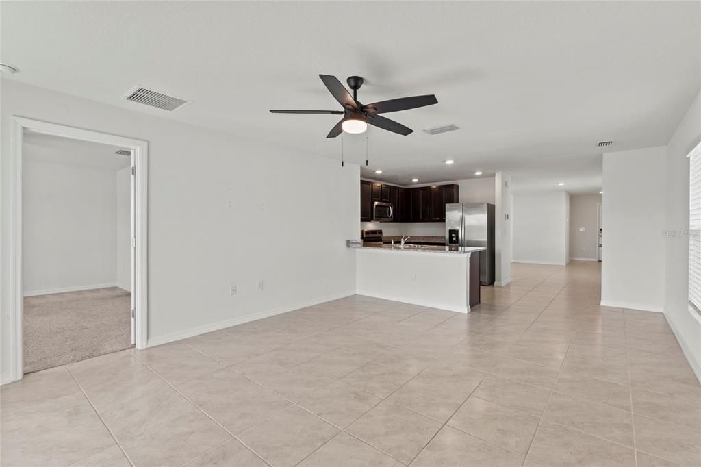 На продажу: $337,000 (3 спален, 2 ванн, 1504 Квадратных фут)