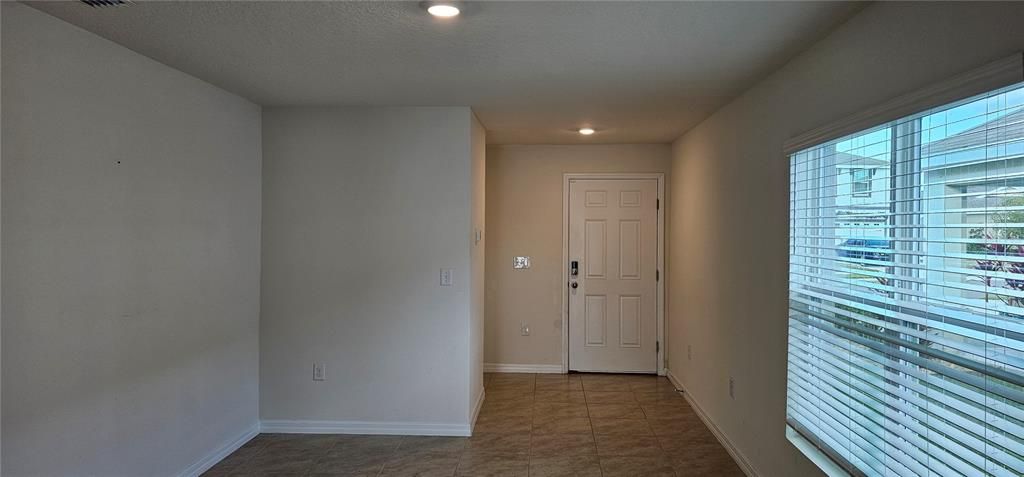 На продажу: $337,000 (3 спален, 2 ванн, 1504 Квадратных фут)