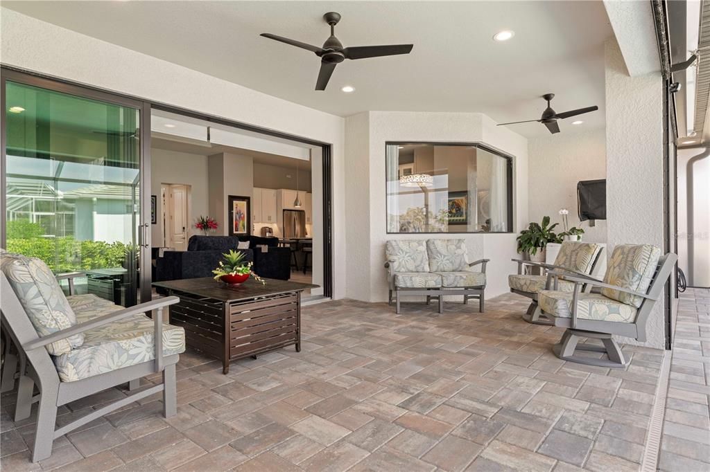 For Sale: $749,900 (3 beds, 3 baths, 2246 Square Feet)