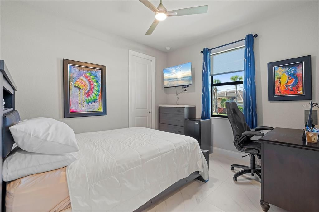 For Sale: $749,900 (3 beds, 3 baths, 2246 Square Feet)