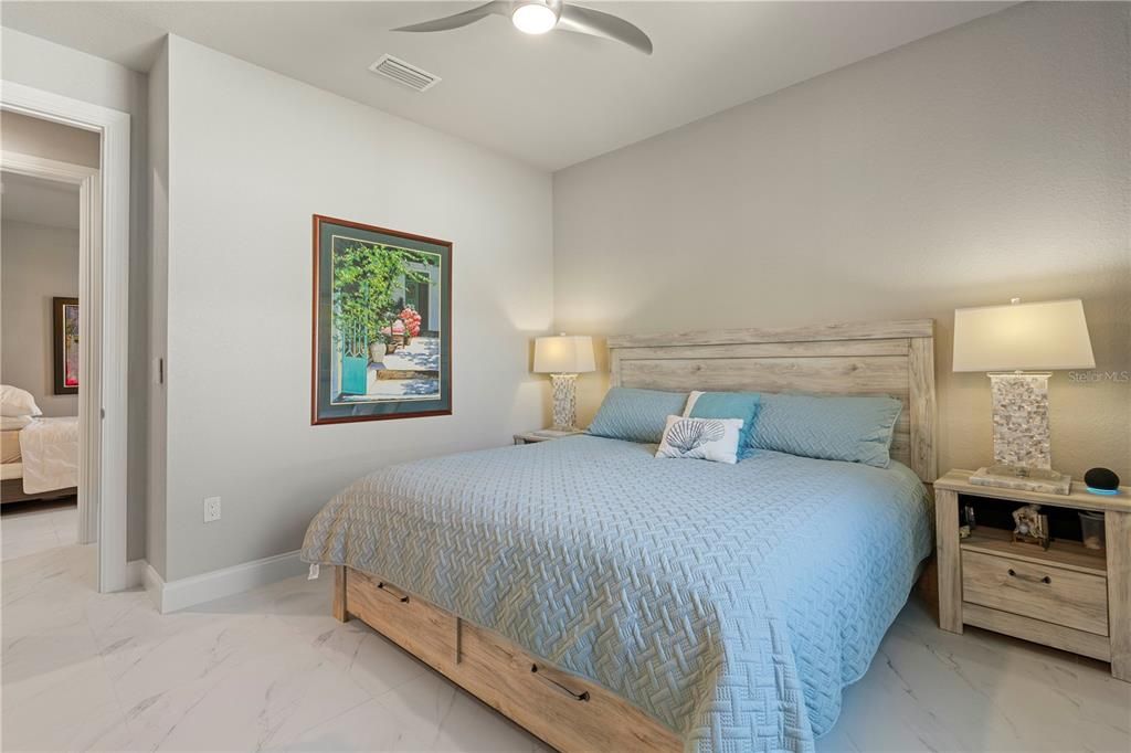 For Sale: $749,900 (3 beds, 3 baths, 2246 Square Feet)