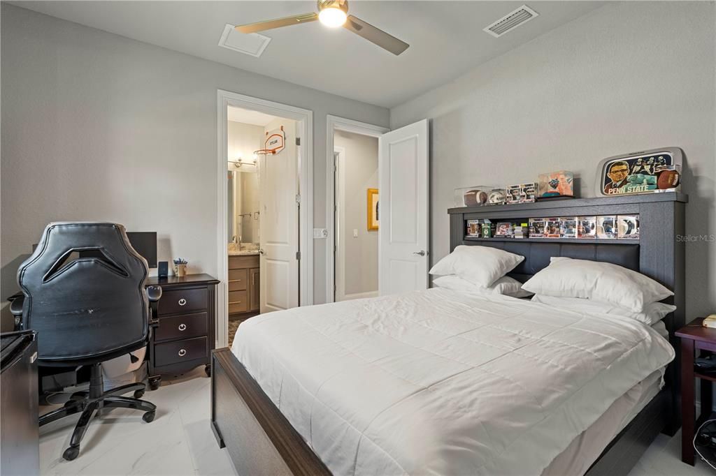 For Sale: $749,900 (3 beds, 3 baths, 2246 Square Feet)