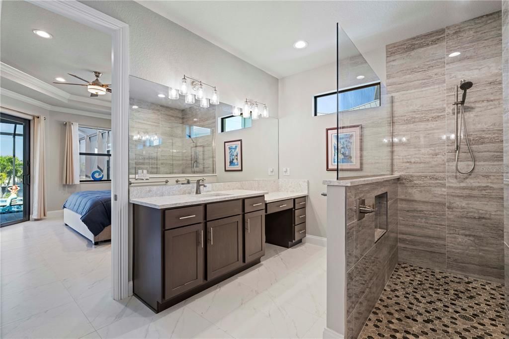 For Sale: $749,900 (3 beds, 3 baths, 2246 Square Feet)