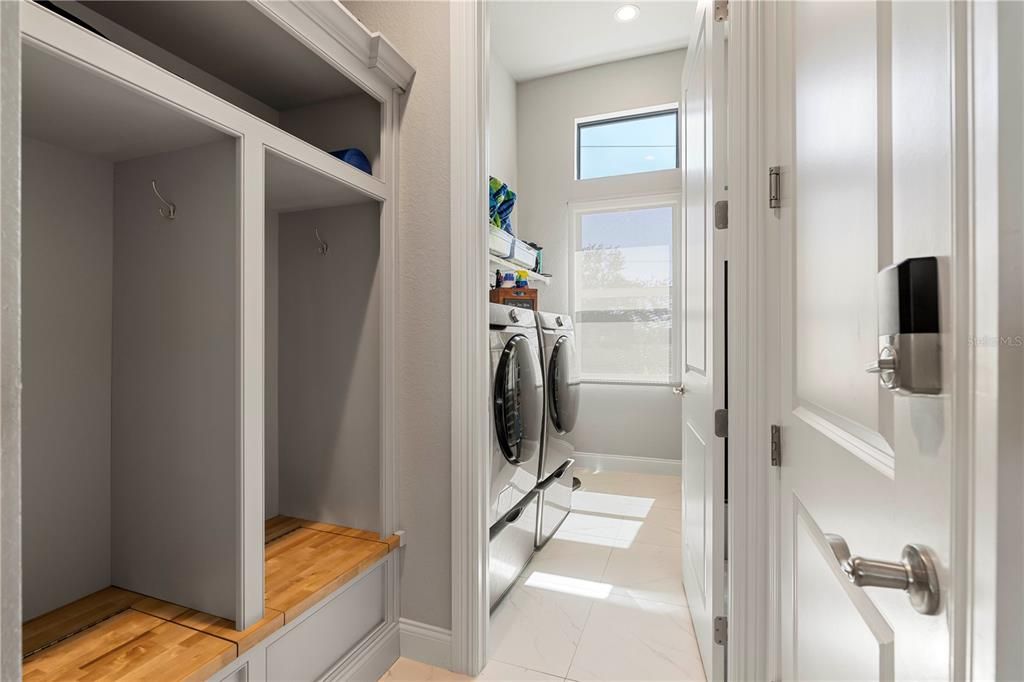 For Sale: $749,900 (3 beds, 3 baths, 2246 Square Feet)