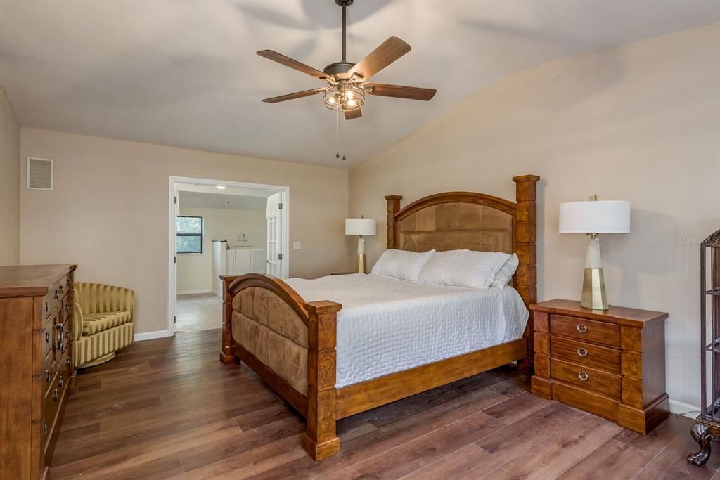 待售: $779,000 (5 贝兹, 4 浴室, 3347 平方英尺)