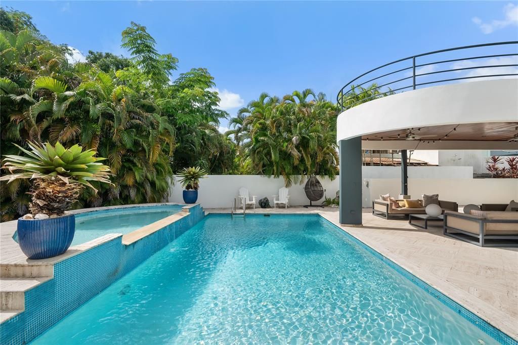 En Venta: $1,495,000 (5 camas, 5 baños, 3733 Pies cuadrados)