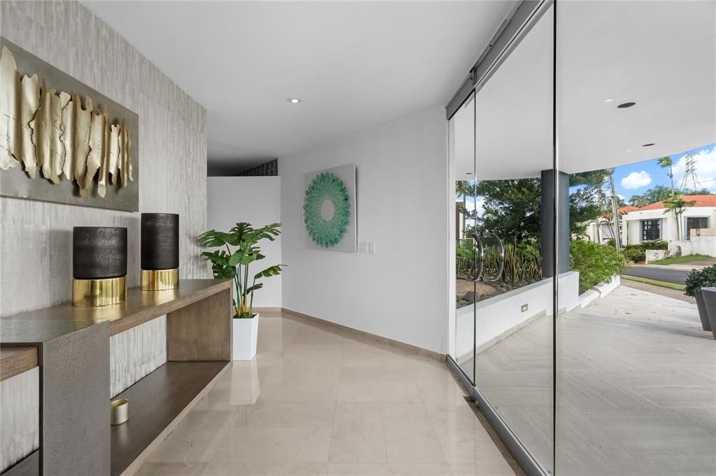 En Venta: $1,495,000 (5 camas, 5 baños, 3733 Pies cuadrados)