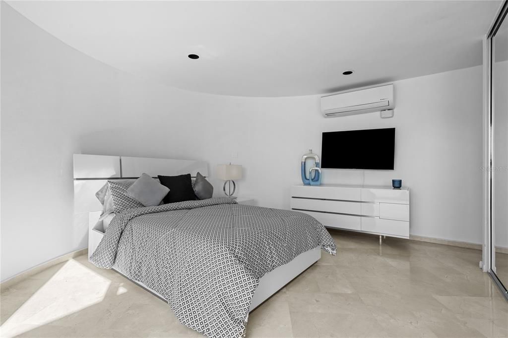 En Venta: $1,495,000 (5 camas, 5 baños, 3733 Pies cuadrados)