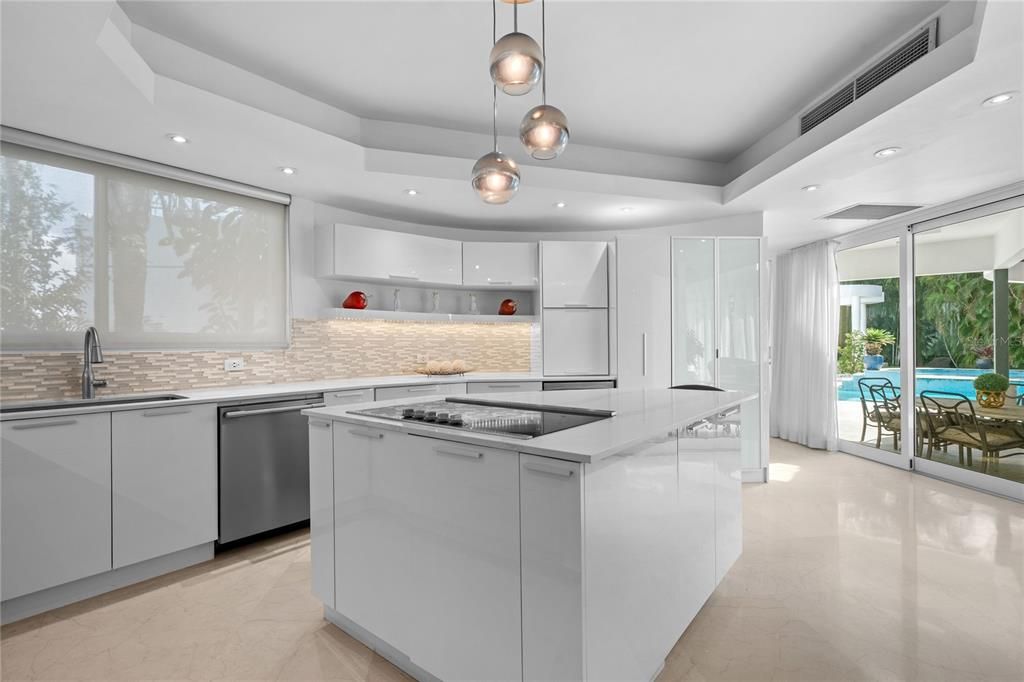 En Venta: $1,495,000 (5 camas, 5 baños, 3733 Pies cuadrados)