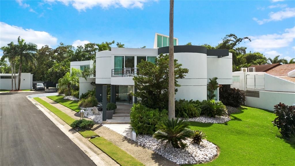 En Venta: $1,495,000 (5 camas, 5 baños, 3733 Pies cuadrados)