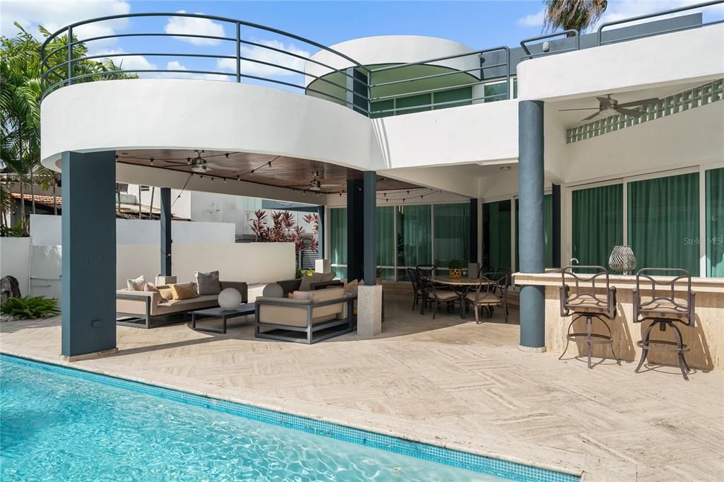 En Venta: $1,495,000 (5 camas, 5 baños, 3733 Pies cuadrados)