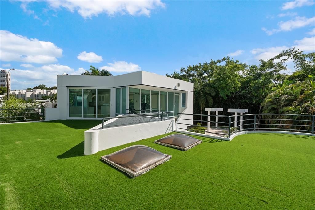 En Venta: $1,495,000 (5 camas, 5 baños, 3733 Pies cuadrados)