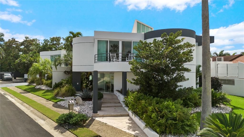 En Venta: $1,495,000 (5 camas, 5 baños, 3733 Pies cuadrados)