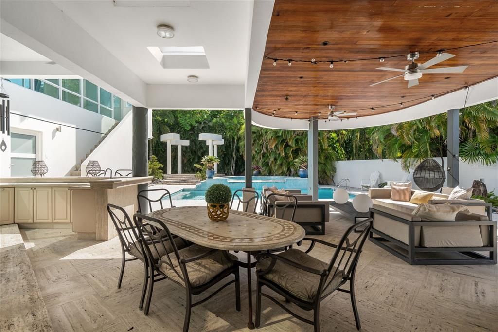 En Venta: $1,495,000 (5 camas, 5 baños, 3733 Pies cuadrados)