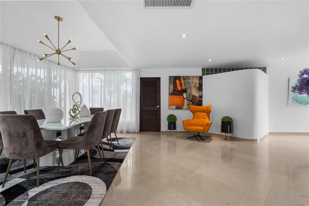 En Venta: $1,495,000 (5 camas, 5 baños, 3733 Pies cuadrados)