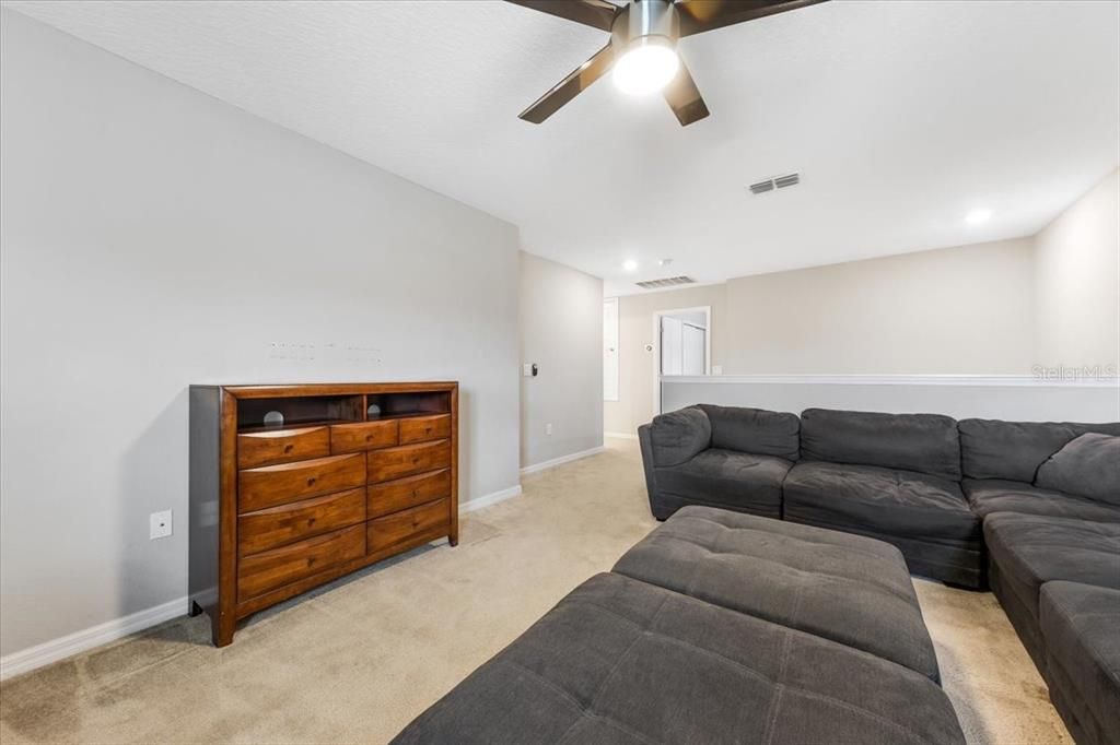 For Rent: $3,100 (6 beds, 4 baths, 3518 Square Feet)