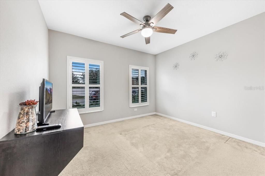 For Rent: $3,100 (6 beds, 4 baths, 3518 Square Feet)