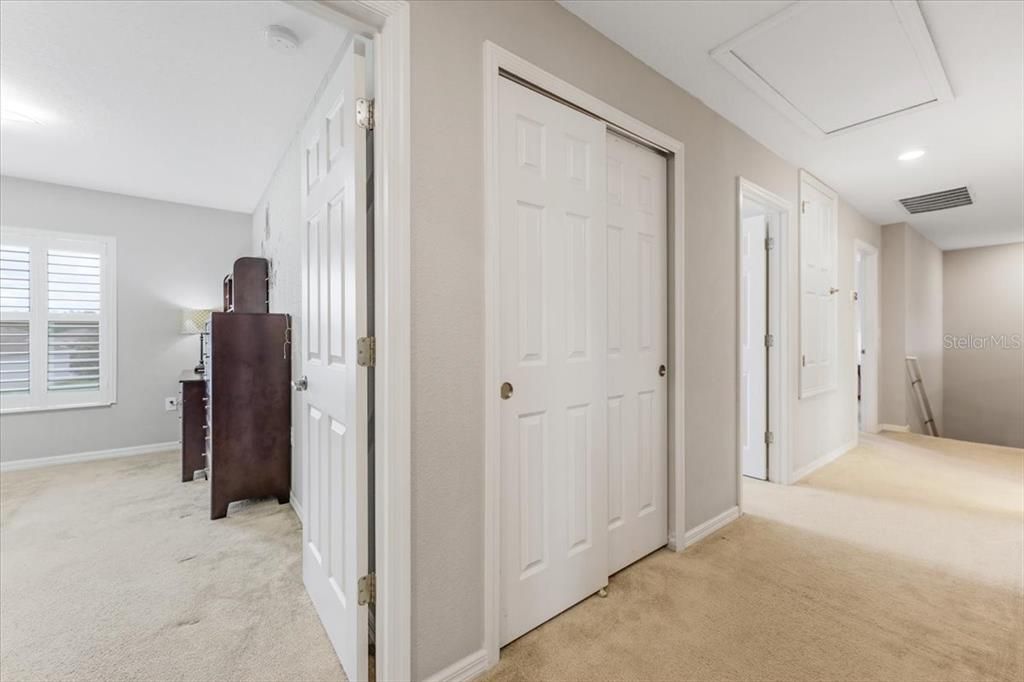 For Rent: $3,100 (6 beds, 4 baths, 3518 Square Feet)