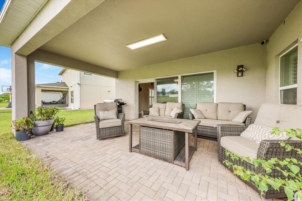 For Rent: $3,100 (6 beds, 4 baths, 3518 Square Feet)