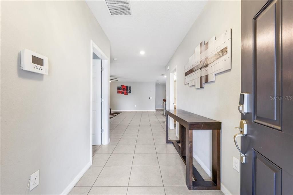 For Rent: $3,100 (6 beds, 4 baths, 3518 Square Feet)