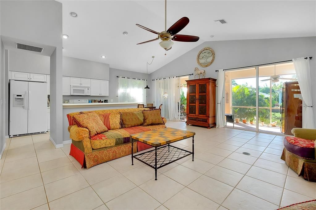 For Sale: $497,000 (3 beds, 2 baths, 1660 Square Feet)