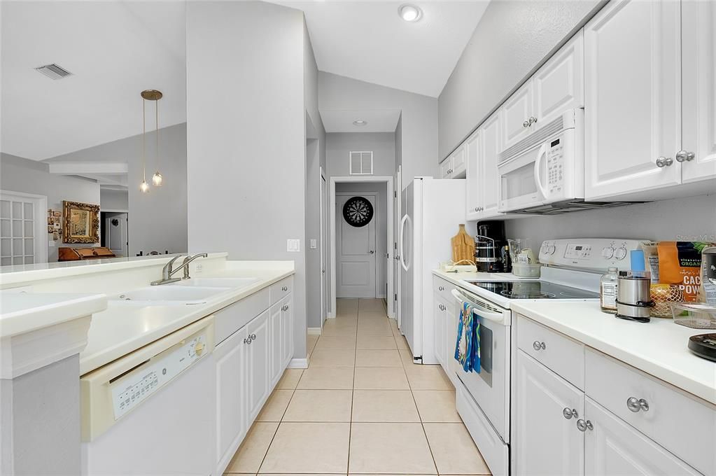 For Sale: $497,000 (3 beds, 2 baths, 1660 Square Feet)