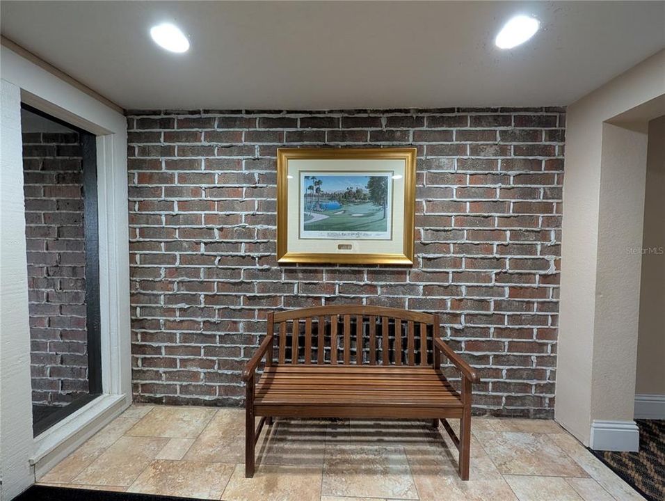 For Sale: $367,500 (2 beds, 2 baths, 1210 Square Feet)