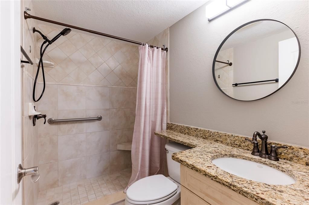 For Sale: $367,500 (2 beds, 2 baths, 1210 Square Feet)