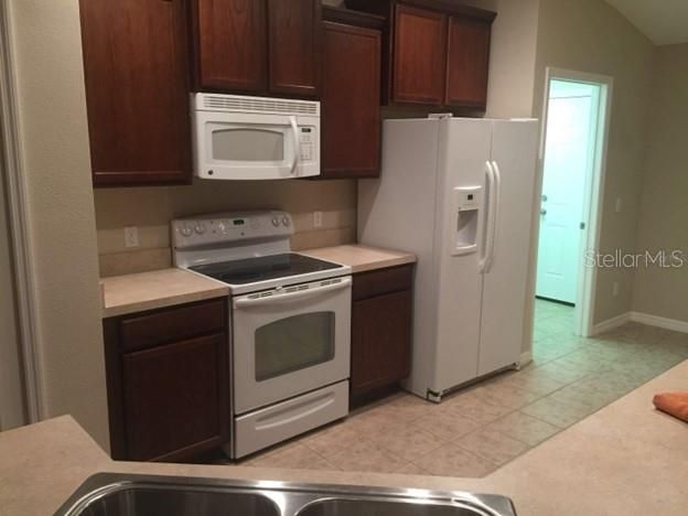 For Rent: $1,700 (3 beds, 2 baths, 1537 Square Feet)
