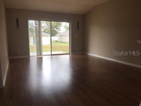 For Rent: $1,700 (3 beds, 2 baths, 1537 Square Feet)
