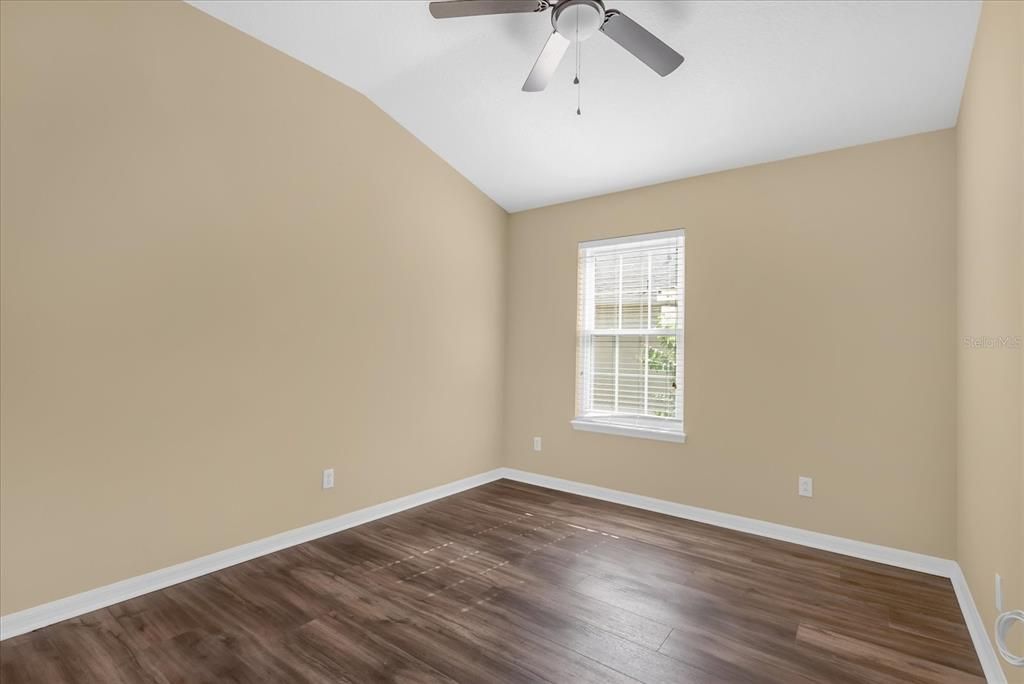 На продажу: $326,000 (3 спален, 2 ванн, 1998 Квадратных фут)