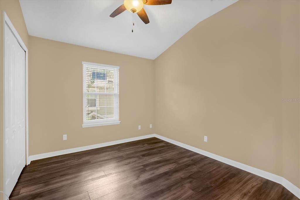 На продажу: $326,000 (3 спален, 2 ванн, 1998 Квадратных фут)