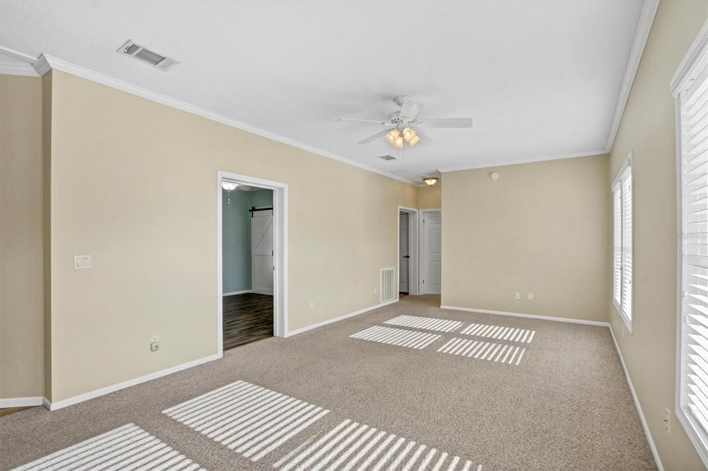 For Sale: $185,000 (3 beds, 3 baths, 1620 Square Feet)