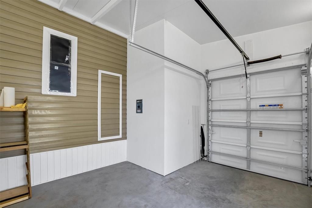 For Sale: $185,000 (3 beds, 3 baths, 1620 Square Feet)