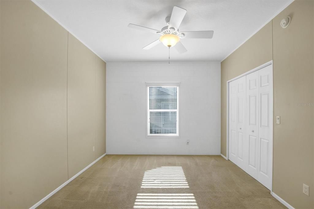 For Sale: $185,000 (3 beds, 3 baths, 1620 Square Feet)