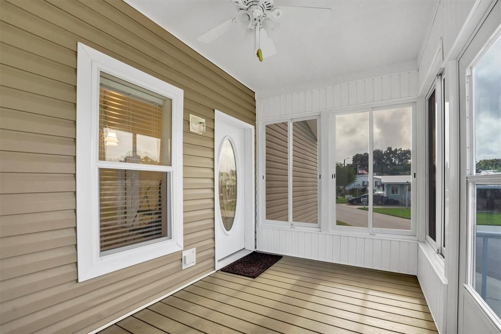 For Sale: $185,000 (3 beds, 3 baths, 1620 Square Feet)