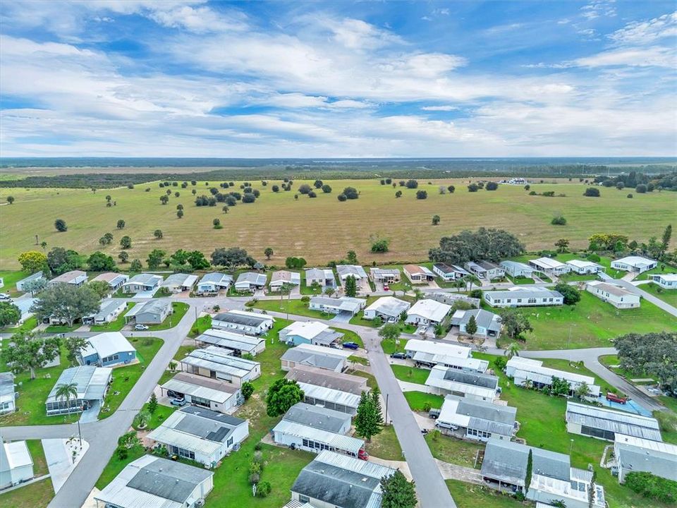 For Sale: $185,000 (3 beds, 3 baths, 1620 Square Feet)