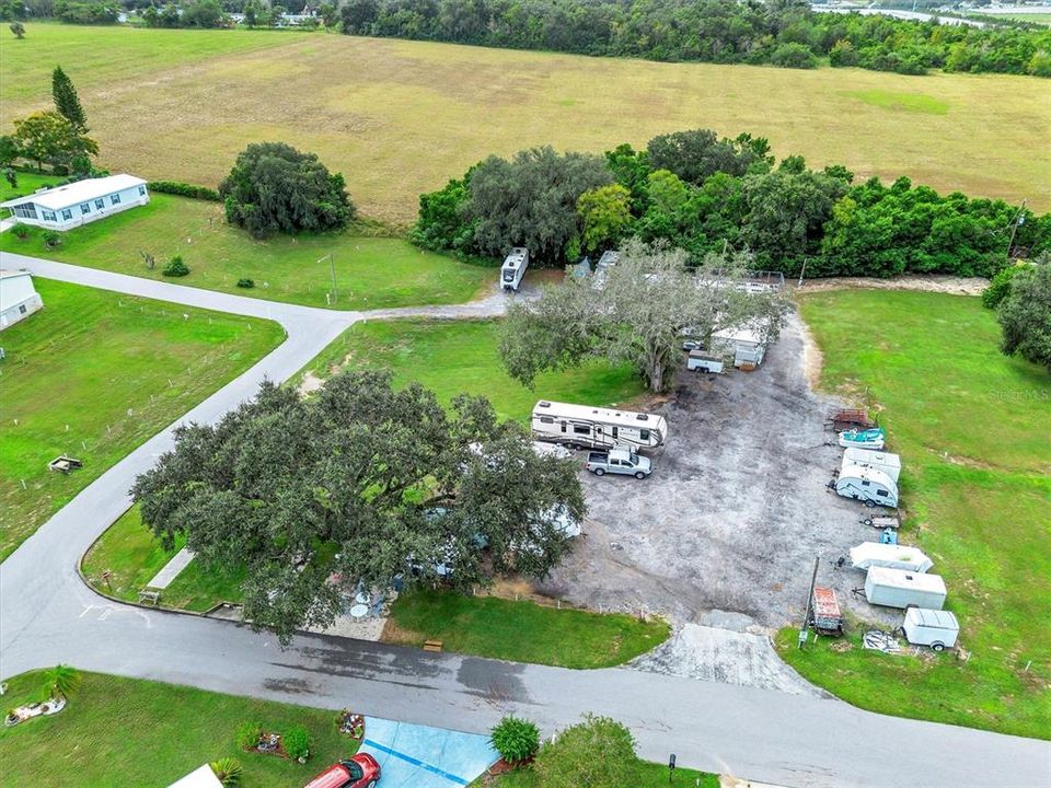 For Sale: $185,000 (3 beds, 3 baths, 1620 Square Feet)