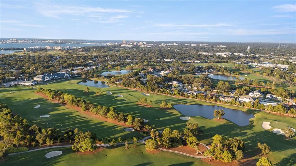 Active With Contract: $185,000 (2 beds, 1 baths, 931 Square Feet)