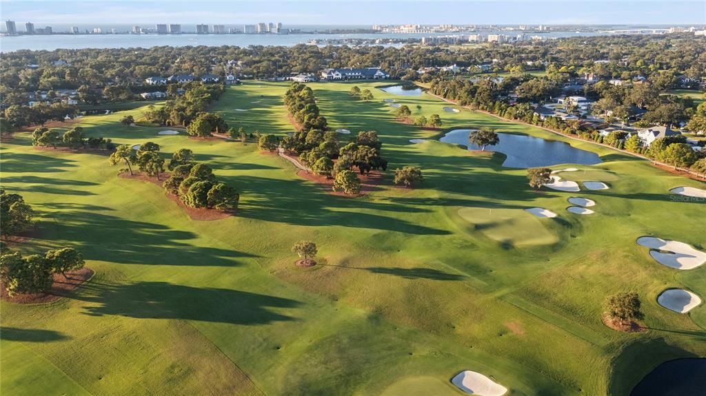 Active With Contract: $185,000 (2 beds, 1 baths, 931 Square Feet)