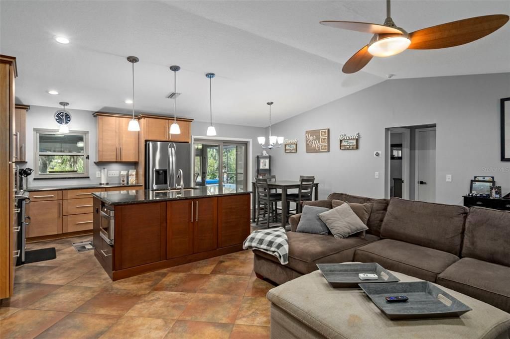 Active With Contract: $349,000 (3 beds, 2 baths, 1390 Square Feet)