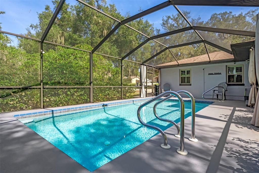 Active With Contract: $349,000 (3 beds, 2 baths, 1390 Square Feet)