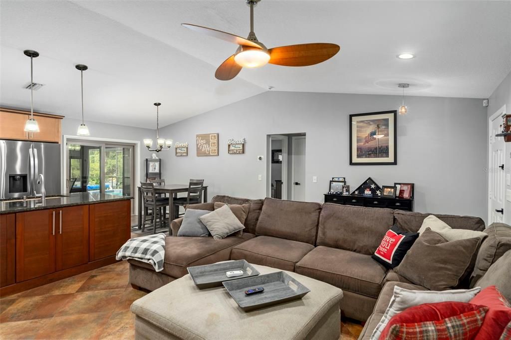 Active With Contract: $349,000 (3 beds, 2 baths, 1390 Square Feet)