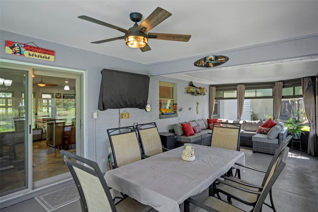 Active With Contract: $349,000 (3 beds, 2 baths, 1390 Square Feet)