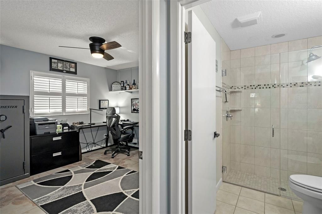 Active With Contract: $349,000 (3 beds, 2 baths, 1390 Square Feet)