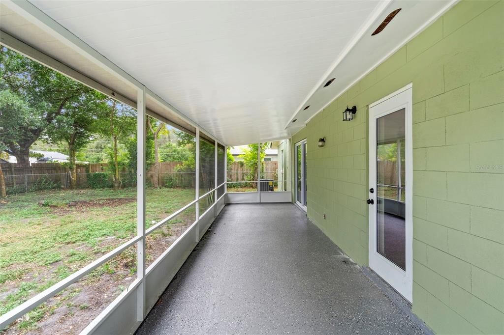 For Sale: $400,000 (3 beds, 2 baths, 1234 Square Feet)