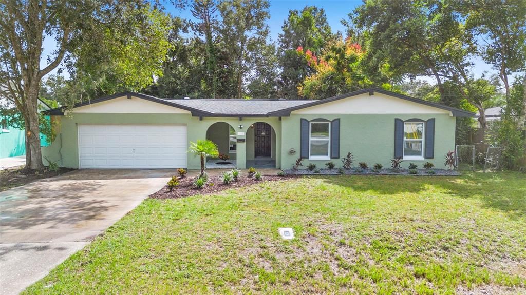 For Sale: $400,000 (3 beds, 2 baths, 1234 Square Feet)