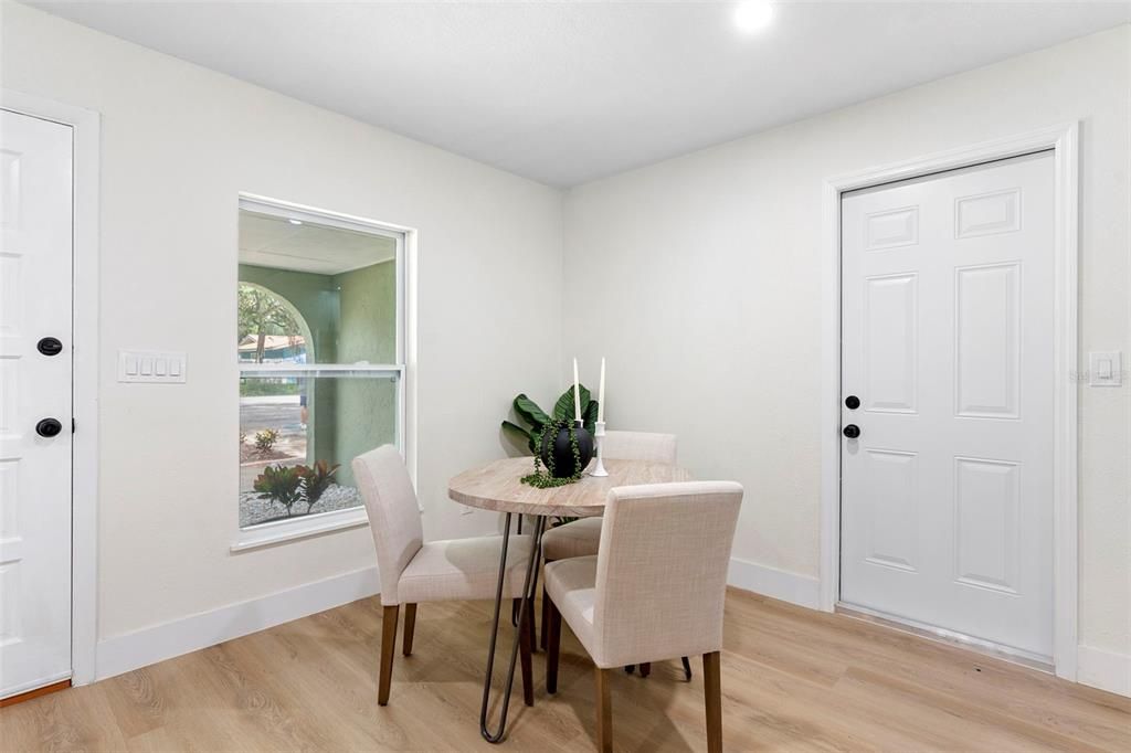 For Sale: $400,000 (3 beds, 2 baths, 1234 Square Feet)