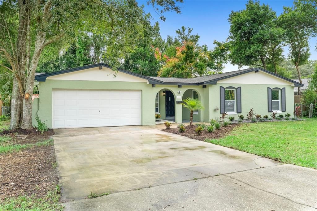 For Sale: $400,000 (3 beds, 2 baths, 1234 Square Feet)